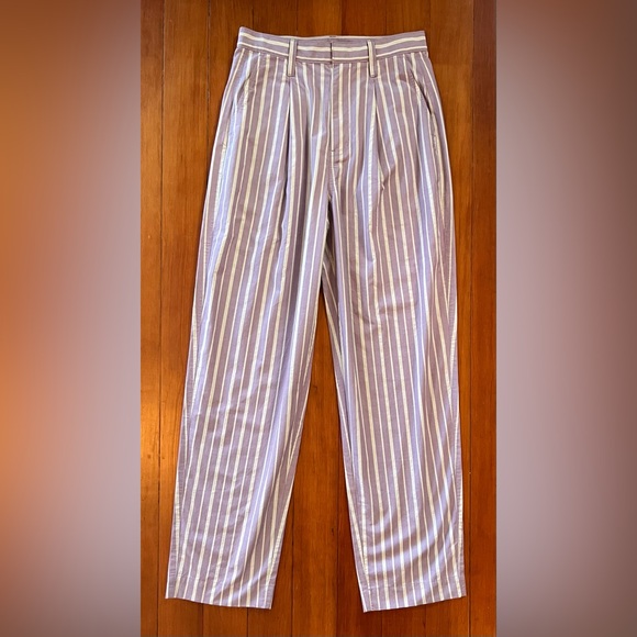 NWOT Madewell Pleated Tapered Pants in Signature Poplin - Size 0- LavenderStripe - Picture 6 of 8